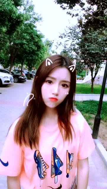 搬砖少女在线吃瓜视频,揭秘网红幕后生活