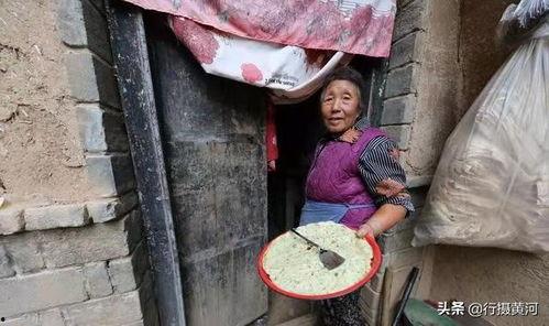 大妈吃瓜缅北事件视频,揭秘网络谣言背后的真相