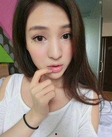 周二女星吃瓜事件视频,视频揭秘幕后真相