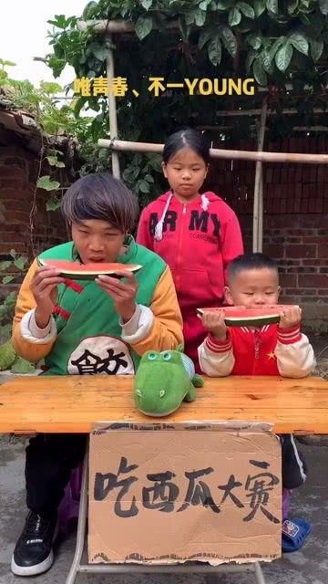 搞笑快速吃瓜学生视频大全,学生搞笑视频大盘点