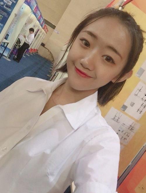 抖音八酱吃瓜视频是真的吗,揭秘真相还是虚构传闻？