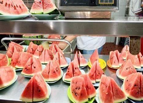 清华食堂吃瓜视频,揭秘校园美食背后的故事