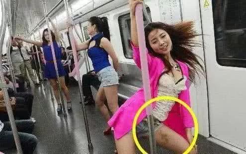 吃瓜武汉女子裸体现身视频