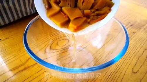 圆球吃瓜勺子怎么做视频,圆球吃瓜勺子创意视频制作攻略