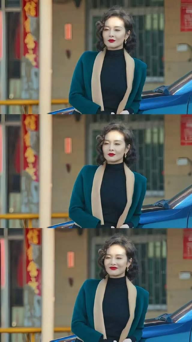 狂飙大嫂吃瓜视频播放在线观看,独家在线观看，揭秘娱乐圈幕后风云